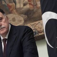 Ливийский премьер просит международной военной помощи