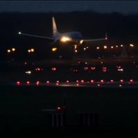 Video: Vētra šūpina lidmašīnas Nīderlandē; Eiropā vairāki bojāgājušie