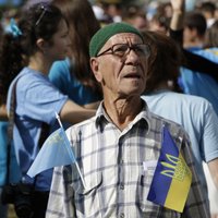 Krimas tatāri kritizē vietējo varasiestāžu vēršanos pret proukrainiskajiem aktīvistiem
