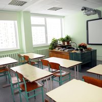 МОН: экзамены в школах нацменьшинств должны проходить на латышском языке