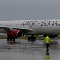 Авиакомпания Virgin Atlantic выполнила первый дальний рейс на экотопливе, но экологи недовольны