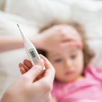 Latvijā gripas izplatība pieņemas spēkā; visvairāk slimo bērni