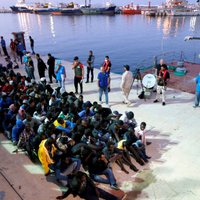 Беженцы меняют маршруты на пути в Европу