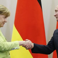 Merkele sarunā ar Putinu noraida jaunu Ukrainas krīzes noregulējuma līgumu