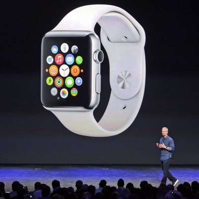 Apple представила новые модели iPhone и часы Watch