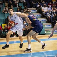 Beļģijas basketbolisti negaidīti pārspēj Serbiju un izcīna otro uzvaru grupā