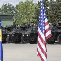 ASV Kosovai ziedo 55 bruņutransportierus