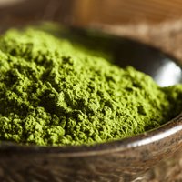 Zaļais brīnumpulverītis – 'matcha' tēja. Kā to izmantot kulinārijā?
