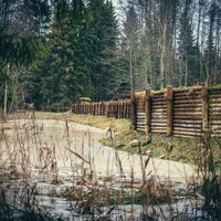 Brīvdienu maršruts: varonīgajiem latviešu strēlniekiem veltīti objekti Ložmetējkalna un Antiņu apkaimē