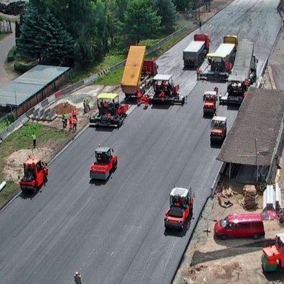 Pēc 50 gadu pārtraukuma Biķernieku trase tiek pie jauna asfalta