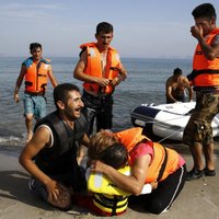 Bēgļu ceļš: Kā Tuvo Austrumu migranti masveidā izkāpj Grieķijas krastā