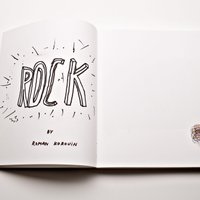 Laista klajā Romana Korovina fotogrāfiju un zīmējumu grāmata 'Rock'