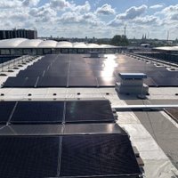 На крыше Origo установлены солнечные панели стоимостью 435 000 евро