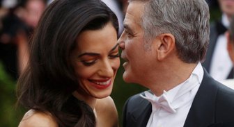 Джордж и Амаль Клуни стали родителями близнецов