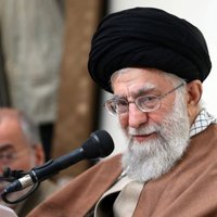 Irānas augstākais līderis protestos vaino valsts ienaidniekus