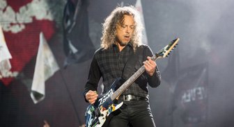 Гитарист Metallica потерял iPhone с 250 своими риффами
