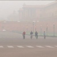 Video: Indijas galvaspilsēta slāpst smoga mākoņos