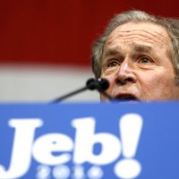 Džebam Bušam ir 'stipra un stabila roka' prezidenta amatam, paziņo brālis Džordžs