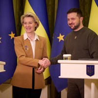 Еврокомиссия приехала в Киев. Украина надеется на новости о вступлении в ЕС, в Брюсселе говорят, что быстрым оно не будет