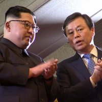 Foto: Ziemeļkorejas līderis apmeklē Dienvidkorejas popzvaigžņu koncertu Phenjanā