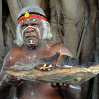 Austrālijas parlaments atzīst aborigēnus par pirmajiem kontinenta iedzīvotājiem