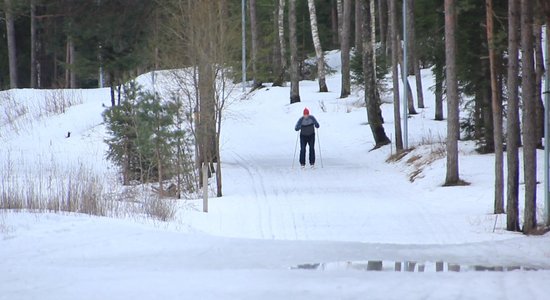 Video: Vietējās slēpošanas trases uzsāk darbu