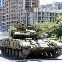'Kremļa marionetes' saņem tankus neierobežotā daudzumā, paziņo Lielbritānijas ministrs