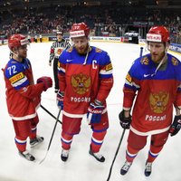 Znaroka vadītajai Krievijas hokeja izlasei problēmas ar nokļūšanu Parīzē