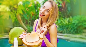 Семь доказательств того, что кокосовое масло поможет вам сэкономить на косметике