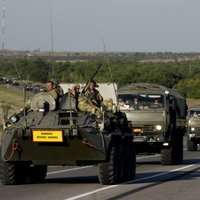 Maskava noliedz, ka Krievijas militārā tehnika būtu iebraukusi Ukrainā