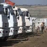 Третья гуманитарная колонна из России пересекла украинскую границу