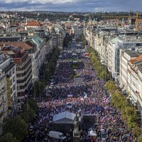 Čehijā tūkstoši protestē pret augstajām enerģijas cenām
