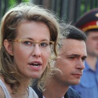 Собчак стыдно за свою страну и за процесс над Pussy Riot