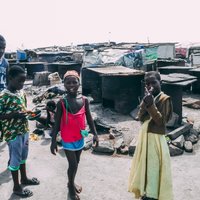 'Delfi' Ganā: Āfrikas reperi, marihuānas mežs, vergu cietokšņi un neizmērojama laipnība