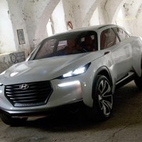 'Hyundai Intrado' demonstrē markas dizaina nākotni