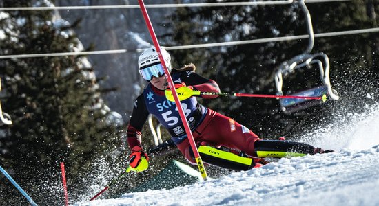Kalnu slēpotāja Bondare sasniedz otro labāko rezultātu slalomā