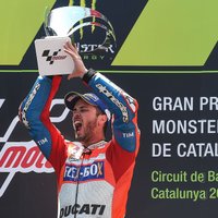 Itālijas motobraucējs Dovicioso izcīna otro 'MotoGP' uzvaru pēc kārtas