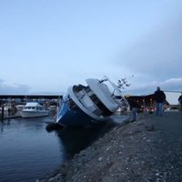 ВИДЕО: Как яхта упала и давай валяться