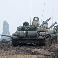 Разведка Украины сообщила о переброске танков из России в Донбасс