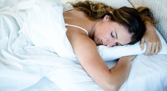 Дополнительный час сна уменьшает голод и помогает сбросить вес