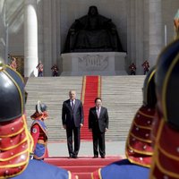 ФОТО: что президент Андрис Берзиньш делает в далекой Монголии