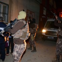 Aizdomās par saistību ar 'Daesh' Stambulā aizturēti 32 cilvēki