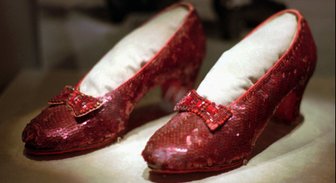 Найдены украденные 13 лет назад туфельки из фильма 