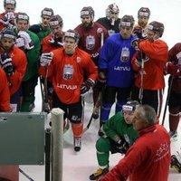 Latvijas hokeja izlases kandidāti uzsāk oficiālo gatavošanos pasaules čempionātam
