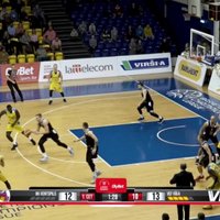 Video: 'Ventspils' un 'VEF Rīga' sagādā vēl vienu basketbola trilleri
