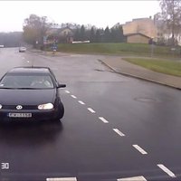Video: Omīte - autovadītāja apmaldās Rīgas ielās