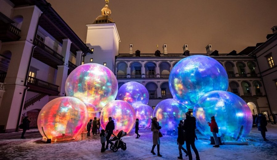 starter feståret med en futuristisk lysfestival i slutten av januar