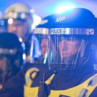 Новый закон в Британии: что полиция теперь сможет делать с протестующими?