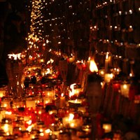 Факелы, огненный плот на Даугаве и шествие к "Замку света": как отметят 11 ноября в Риге