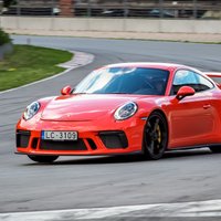 Minišosejā pirmo reizi triumfē Zuģickis ar 'Porsche 911 GT3'
